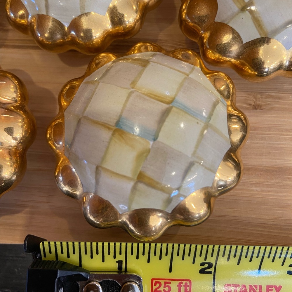 22 total Mackenzie Childs Parchment Check Large Knob